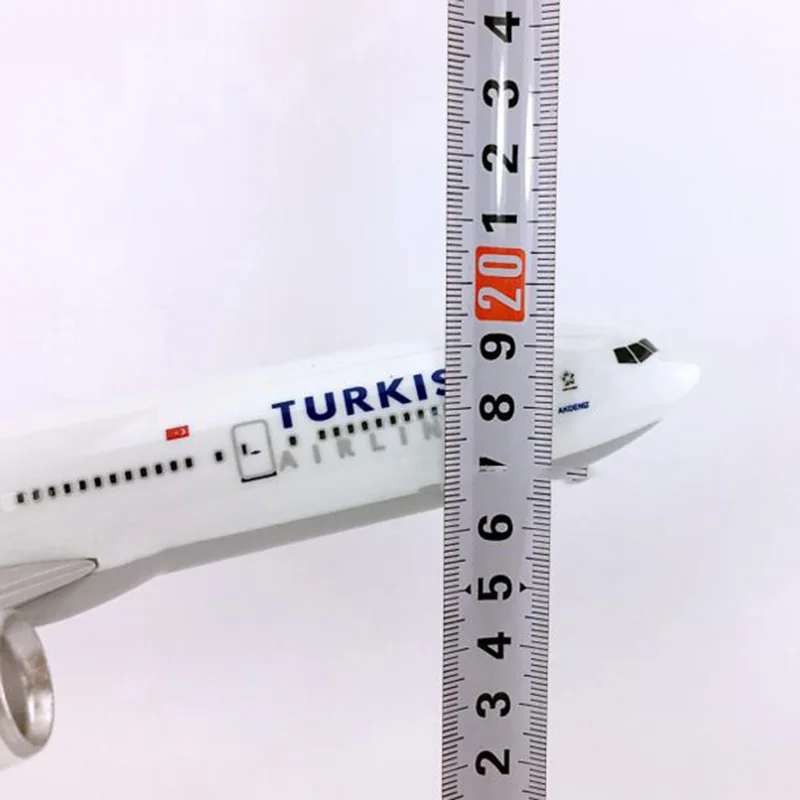 Турецкие авиалинии Boeing 777-300 коллекционные большие 32 см игрушечные модели самолетов литье под давлением Пластиковые сплав игрушечные самолеты подарки для детей