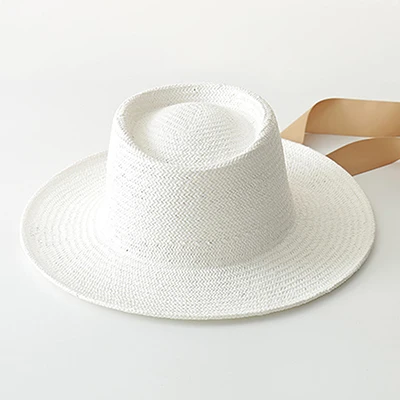 white straw hat Для женщин круглый плоский белый Чёрный; коричневый Бумага Соломенные мягкие фетровые шляпы шляпа на лето и весну повседневное солнцезащитная Кепка с лентами - Цвет: white straw hat