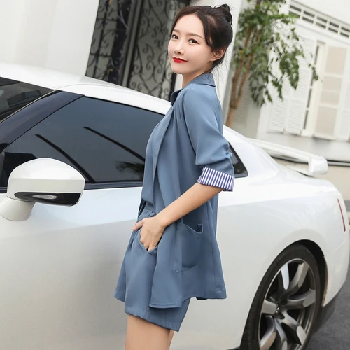 Женский комплект из блейзера и шорт повседневный двух предметов свободного кроя