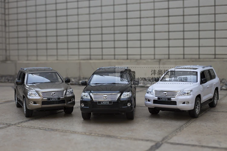 Корпус кузова автомобиля HUIQUAN 1:14 Lexus LX570 с имитацией пульта дистанционного