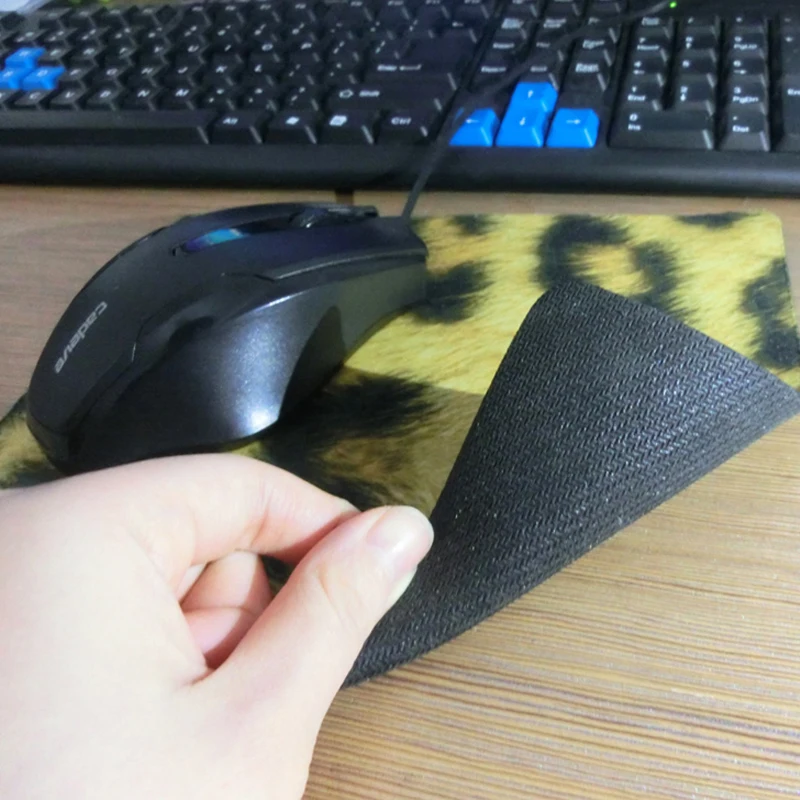 Tapis De Souris для мальчиков и девочек игровой лазерный коврик мыши нескользящий