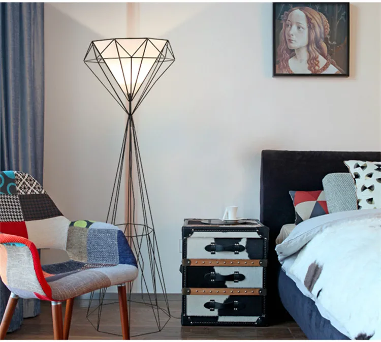 

Modern diamond Floor lamps Nordic exhibition hall art living room bedroom creative retro iron vertical floor lights za GY236