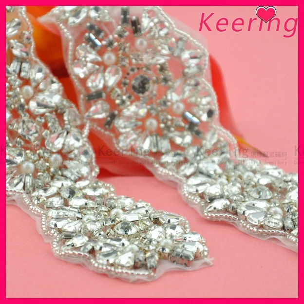 

Wholesale Handmade Clear Crystal Rhinestone Applique Patch WRA-581