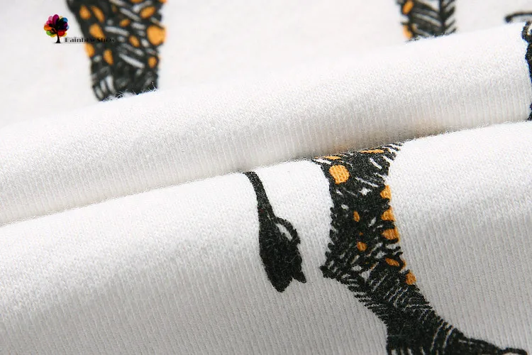 

New Children Clothing Boys Autumn and Spring Lovely Handsome Giraffe Printed Long-sleeve O-neck Terry Cotton Casual SweatShirts