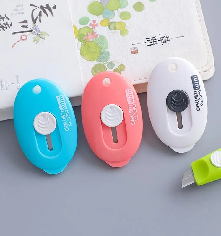 1 шт. Универсальный мини нож с милой твердой Цвет автоматического возврата