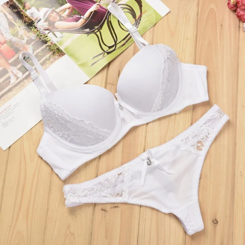Комплект нижнего белья с бюстгальтером и кружевной бантиком сексуальное нижнее