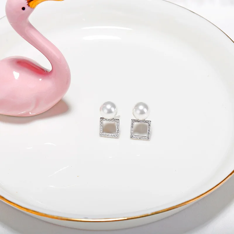 Женские серьги с геометрическим рисунком простые квадратные из стерлингового