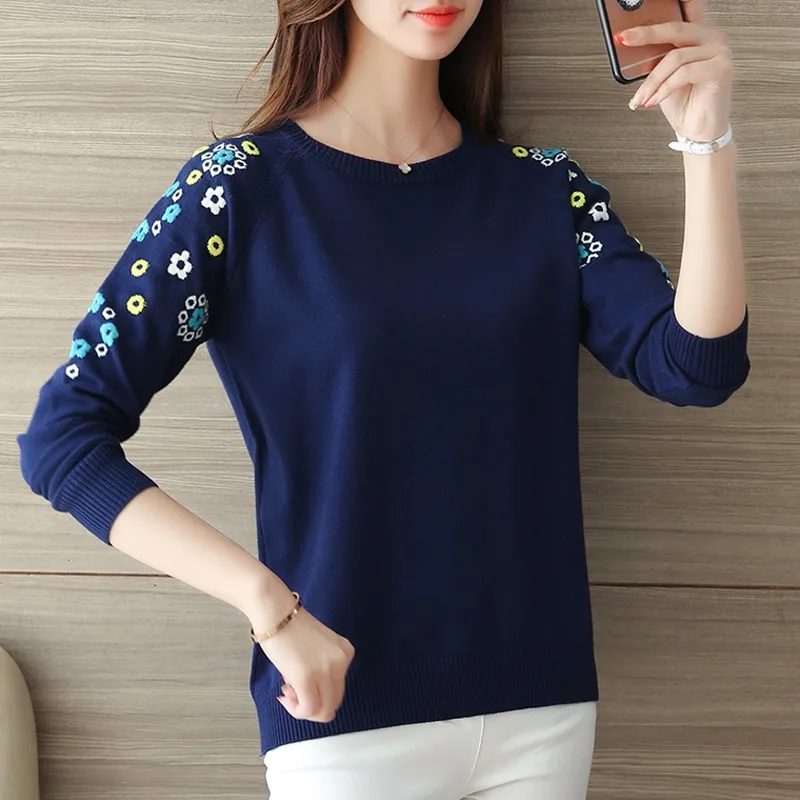 

2018 autumn/winter long sleeve joker head set loose render unlined upper garment embroidery Chinese wind sweater