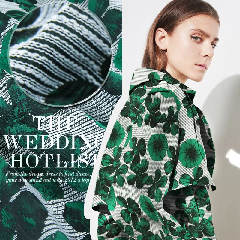 Модная ткань с зеленой нитью от кутюр жаккардовая белая нитка в горошек для шитья