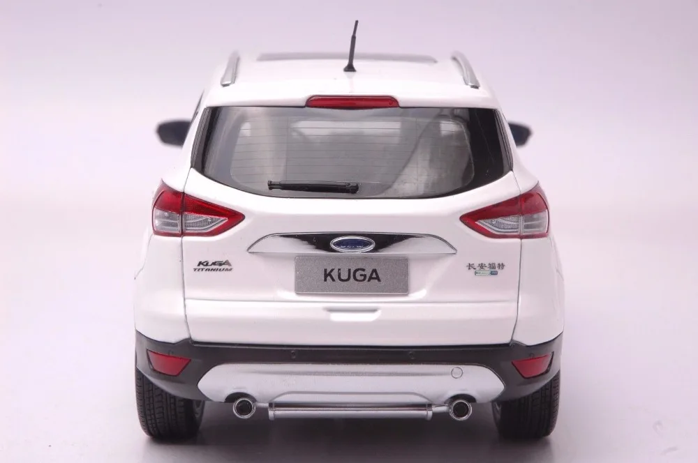 1:18 литая модель для Ford Kuga Escape Белый внедорожник сплав игрушечный автомобиль миниатюрная Коллекция подарков
