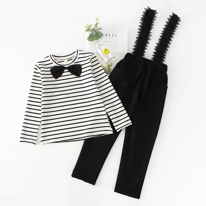 

Children Girl Suit 2018 Spring and Autumn New Korean Children's Long SleevesJacket and Straps Trousers Two Pieces Sets