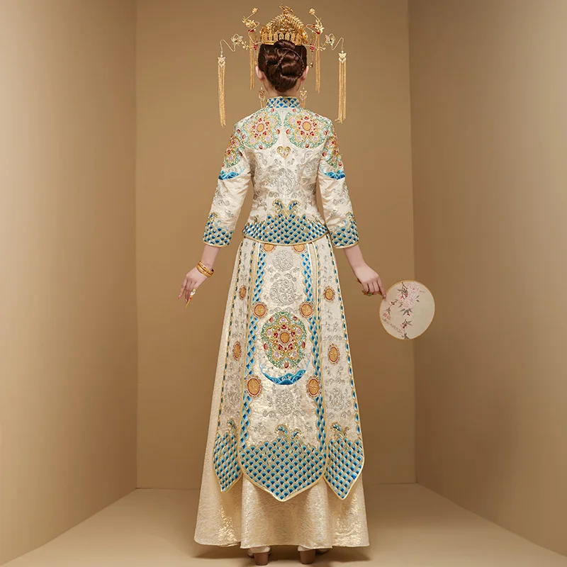 Китайская вышивка цветок для женщин Cheongsam Шампанское свадебное платье костюм Старинные пуговицы вечерние свадебные платья Hanfu одежда