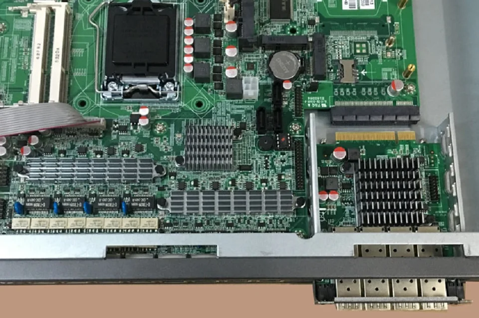 1U брандмауэр сетевое оборудование с 8 портами Gigabit lan 4 SPF Intel Core i7 4770 Mikrotik PFSense ROS