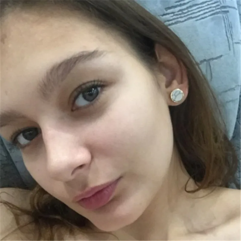 Женские круглые серьги-гвоздики с мраморным камнем геометрические серьги из