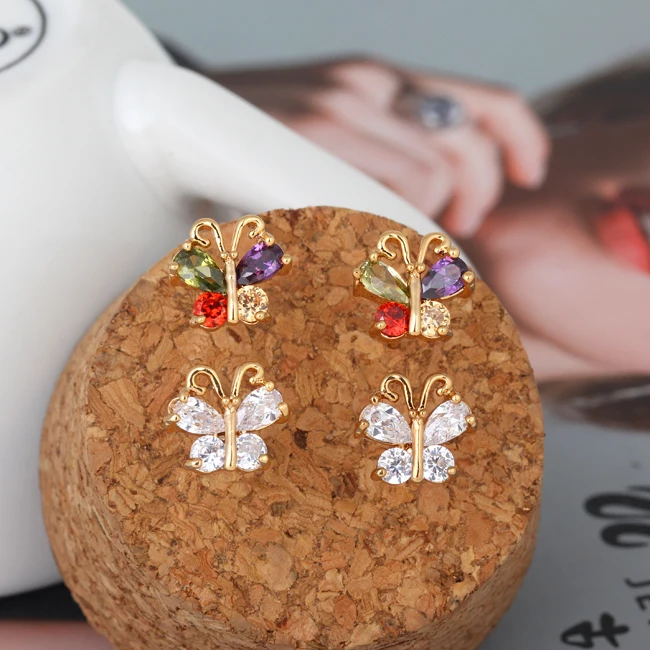 Gussiarro/оптовая продажа женские серьги гвоздики золотистого цвета с фианитами без