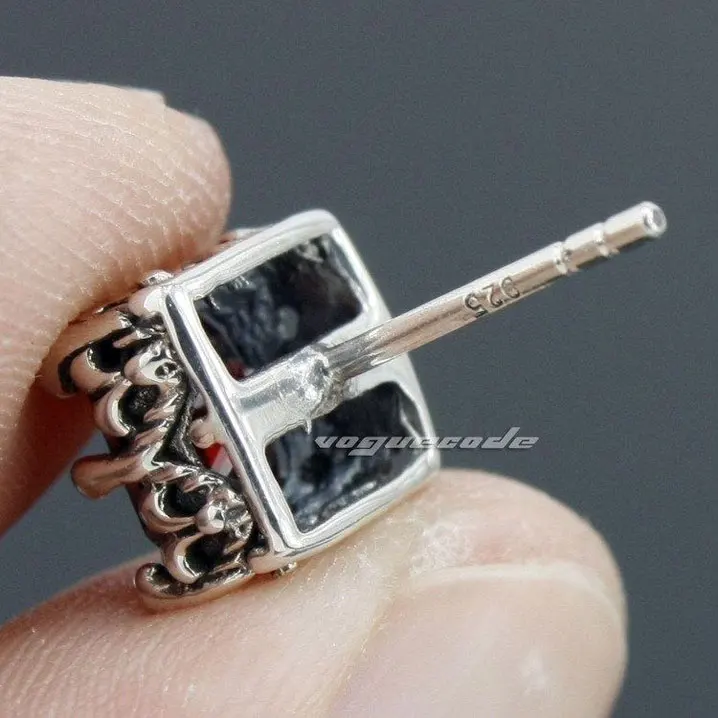 Серьги гвоздики мужские из серебра 925 пробы с темно красным фианитом|fashion stud