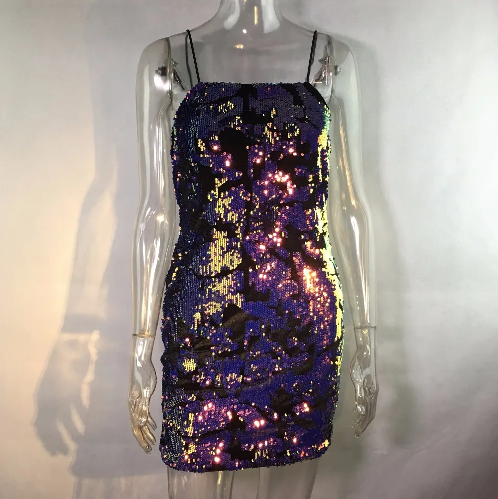 Высококачественное летнее женское платье на тонких бретельках с вырезом