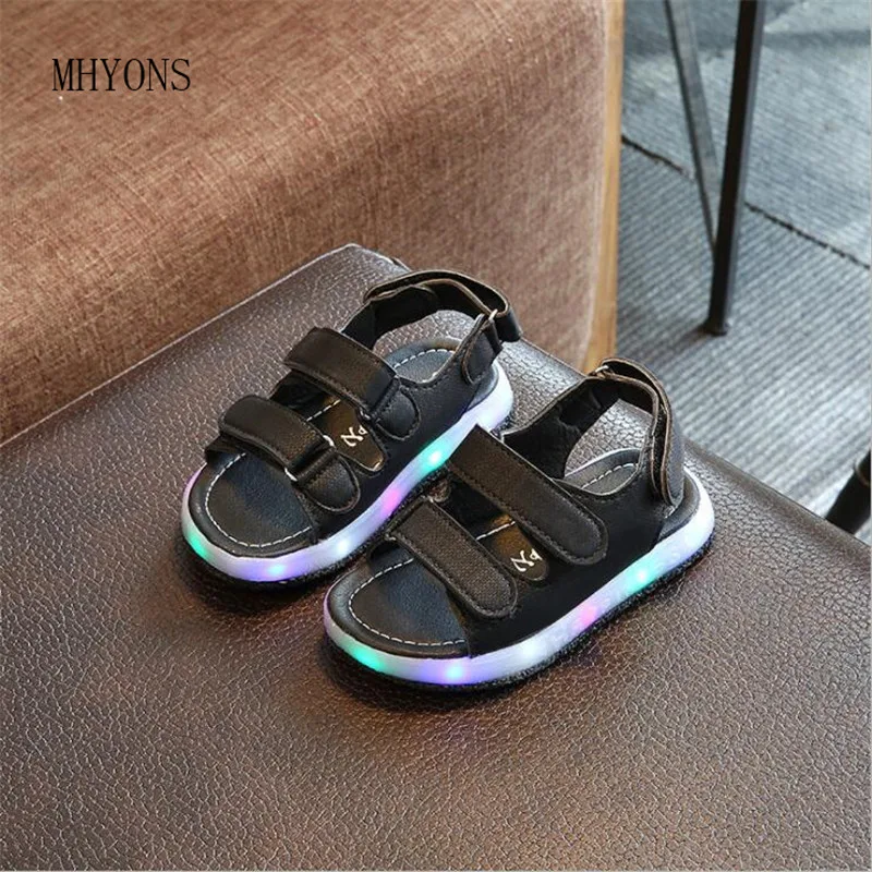 

2020New Summer Kids Led Glowing Sandals Boys Girls Sport Casual Light Shoes Children Baby Flat Shoes Kids Beach Leather Sandals