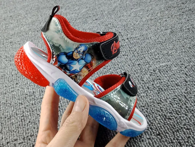 Новинка 2019 детская крутая обувь Железный человек Капитан Америка свинцовая