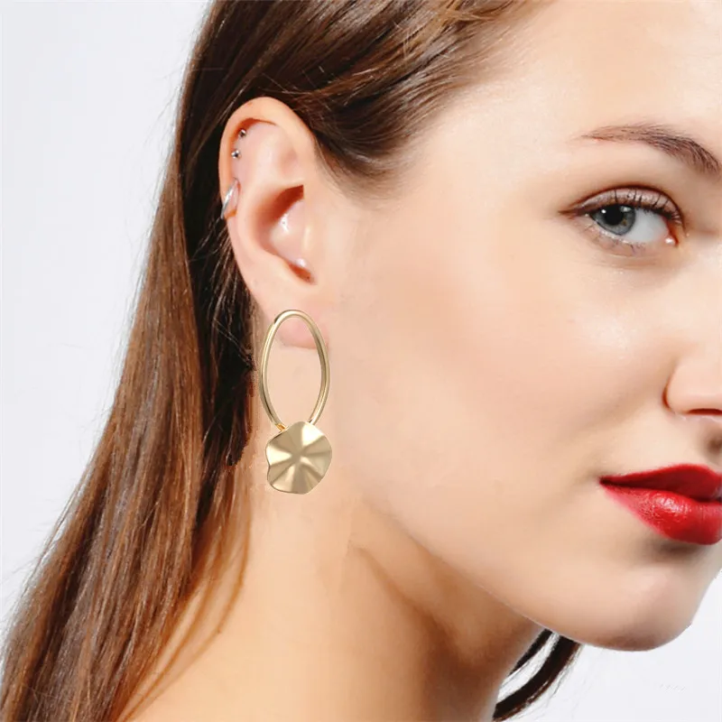 Женские длинные серьги подвески корейские Металлические с цепочкой в стиле