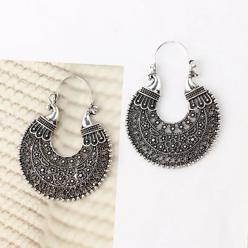 vintage ethnic Hoop Earrings for Women New Hollow carved bohemian round Geometric Female Jewelry personality hoop earrings 2018 | Украшения