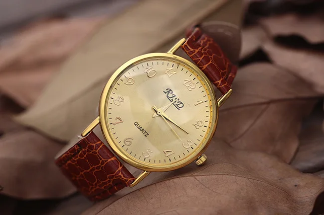 Imitation leather men's and women's watch The fashion leisure watches |