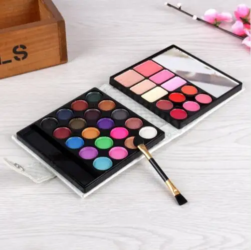 Pro Small Makeup тени для век Палитра 32 цвета модные тени для век Макияж Тени с чехлом косметика для женщин Oogschaduw 4 цвета - Цвет: White
