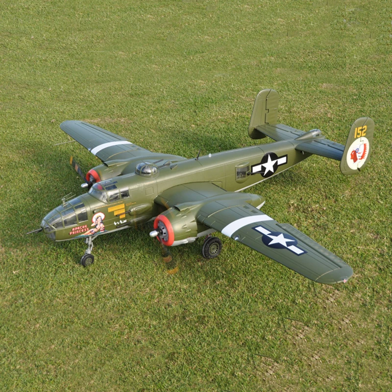 Крупномасштабных летательных аппаратов B25 готов к полету модели