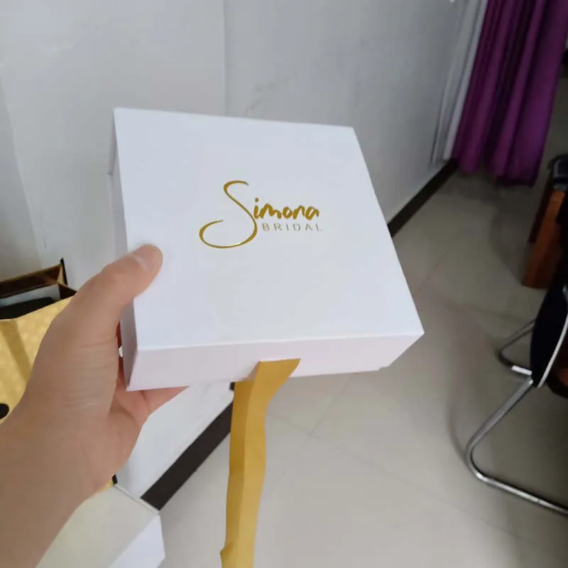 Wholesale custom Luxury paperboard rigid boxes with magnetic and ribbon closure hot stamping gold foil logo Jewelry gift box
