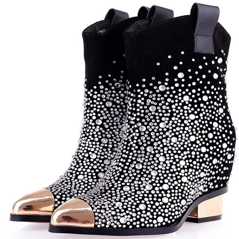 Зимняя женская обувь на толстом среднем каблуке с острым носком из натуральной