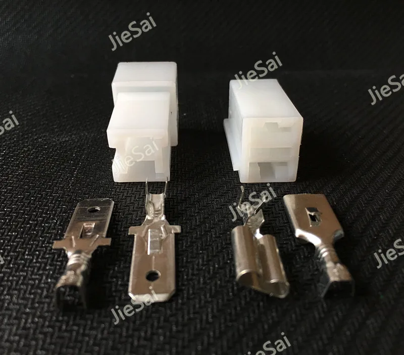 Автомобильный разъем для электромобиля 2 контактный штекер противотуманной