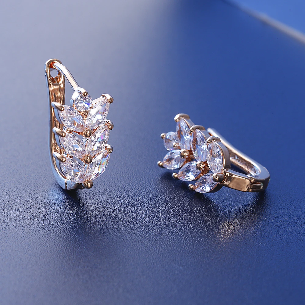 Мозаичные цирконы листа и лепестков классические романтические AAA кубические цирконы цветочные серьги-гвоздики для женщин элегантные ювелирные изделия в подарок на свадьбу.
