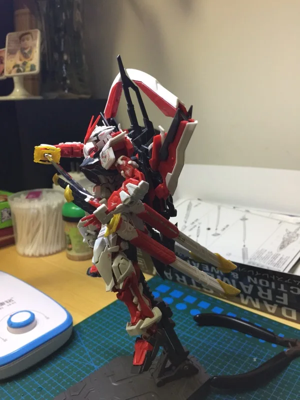 BTF большой меч Тактические Оружие пакет для Bandai 1/144 RG Gundam сбивается красная рамка