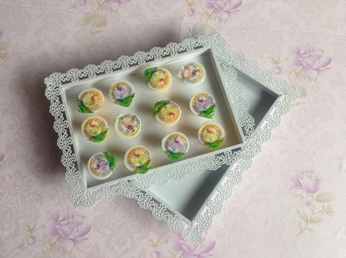 

Home decoration wrought iron serving tray for small candy dessert snack cookies storage holder