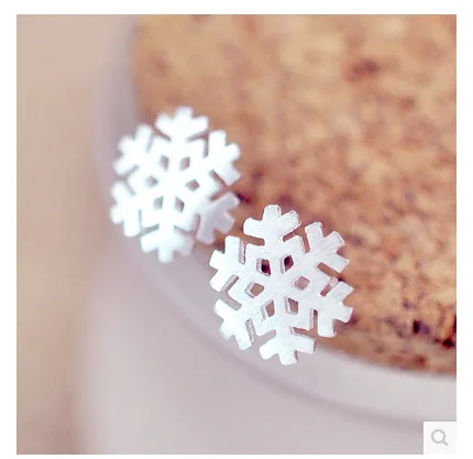 

Cute Girls Tiny Snowflake Earring For Women Korean Style Stud Earing Female Brincos Jewelry Wedding Party Bridesmaid Gift