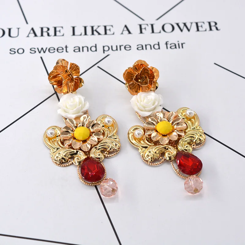 

Fashion Pearl Flower Long Geometric Earrings for women
