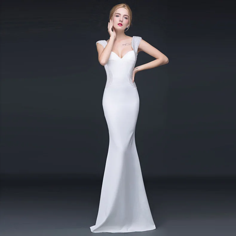 Женское платье на бретельках Corzzet элегантное белое Ночное из хлопка с бисером и