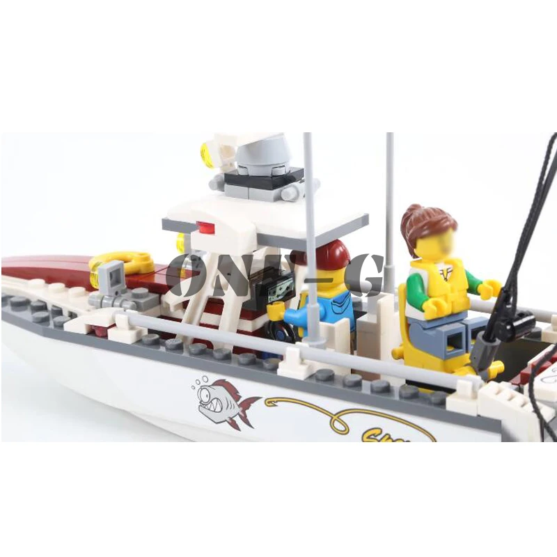 Строительные блоки рыбацкая лодка 10646 совместима с legoinglys City series 60147 кирпичи