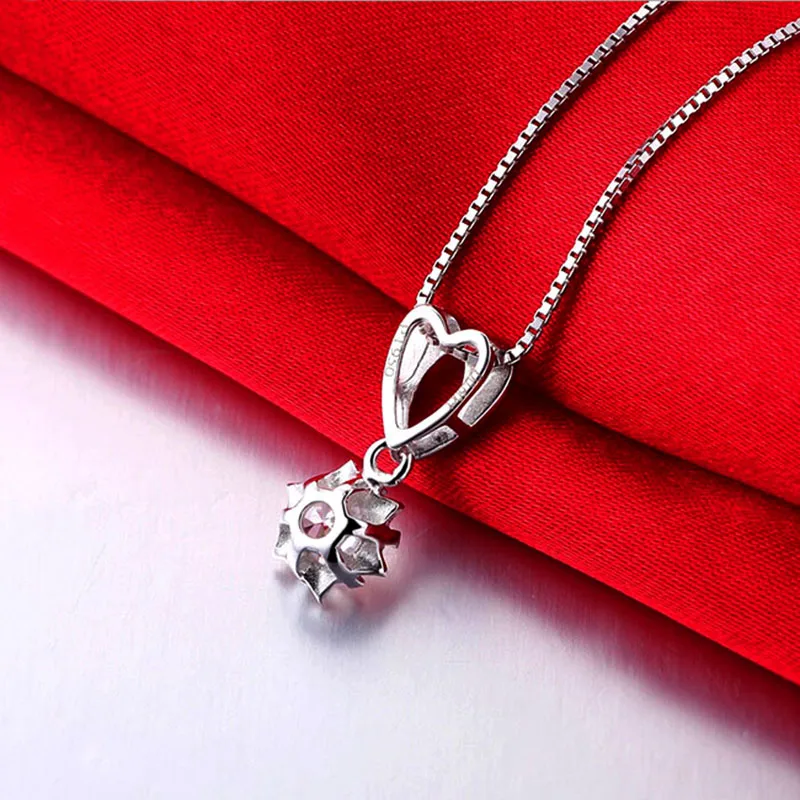 Классическая Снежинка Дизайн 925 стерлингового серебра ожерелья для женщин 0.6ct SONA