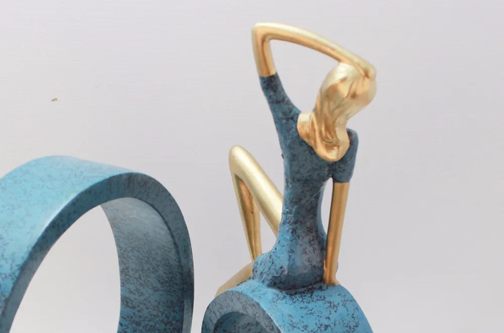 Статуя леди из смолы в европейском стиле абстрактные миниатюрные фигурки для