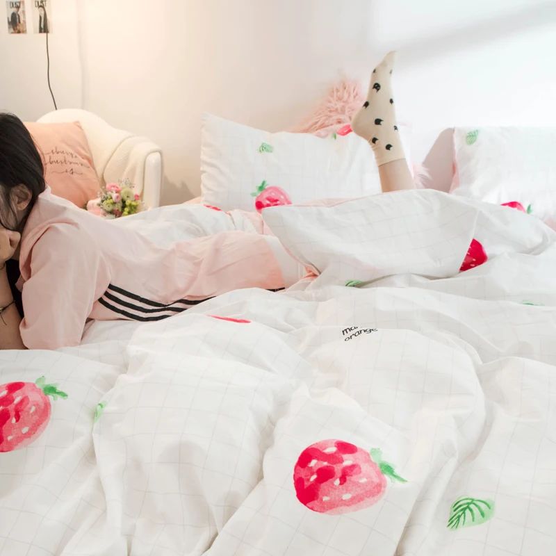 За В стиле принцессы с изображением клубники Постельное белье 100% хлопок полный