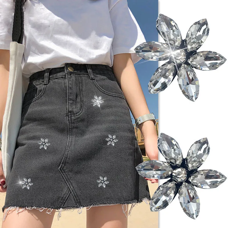 

2Pcs Handmade Rhinestone Flower beaded Patches ,Sew on Crystal patch for clothing Bag Shoes beading Applique RP155