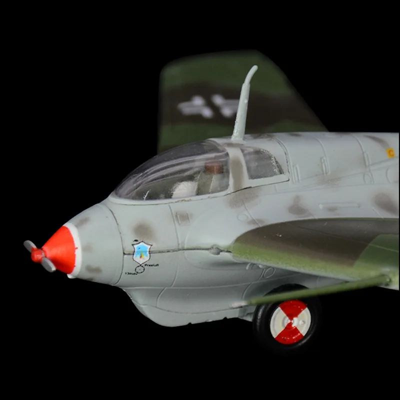 Предварительно построенный 1:72 scale Me 163 Komet B-1a реактивный интервьютер