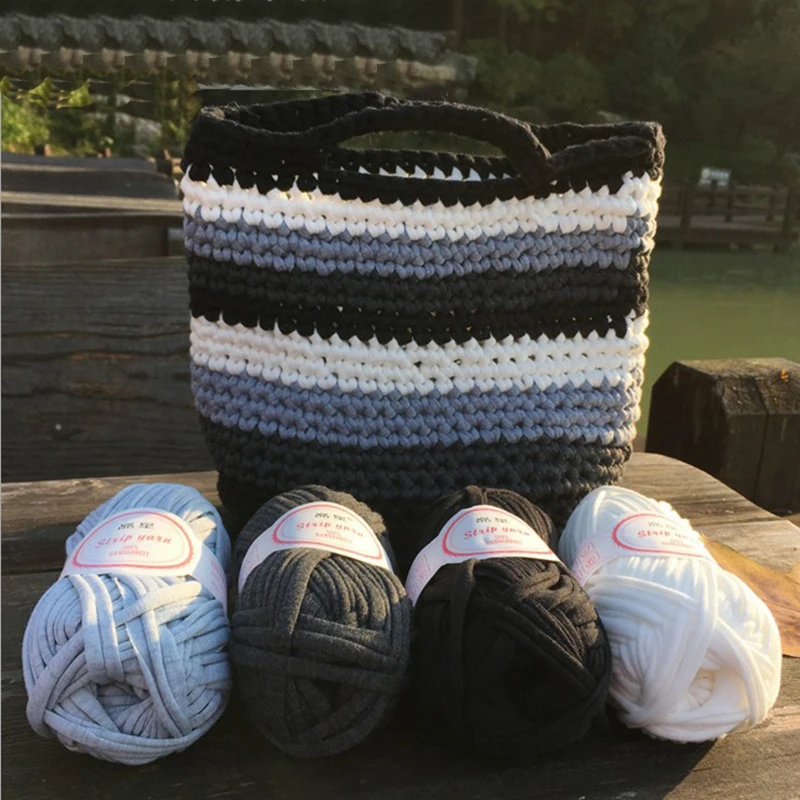 Горячая черная и белая серия причудливая пряжа 100% полиэстер Мягкая ткань из