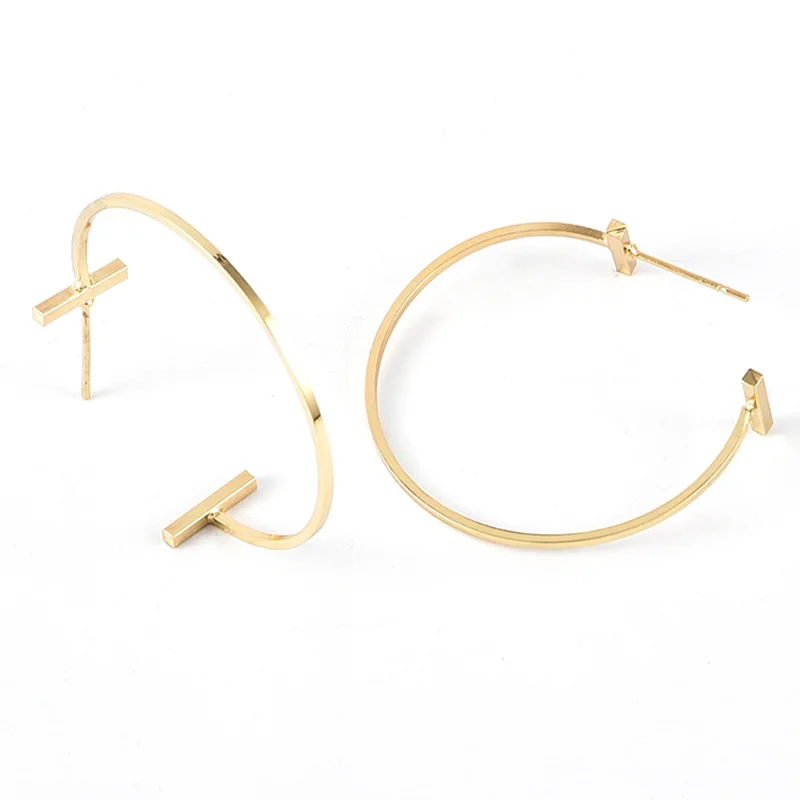 Серьги-гвоздики женские геометрической формы простые круглые золотистые