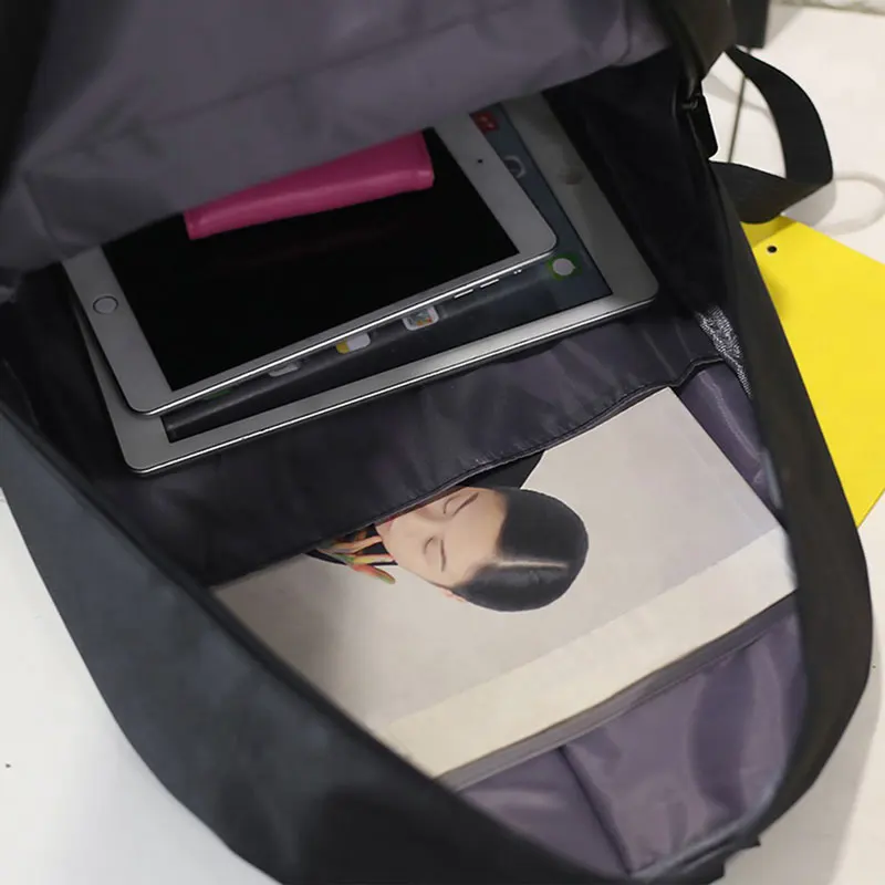 2017 Модный принт 3D рюкзак Эмодзи из оксфордской ткани с улыбающимся лицом, повседневные школьные сумки для подростковых девочек, милый путешественнический багаж.