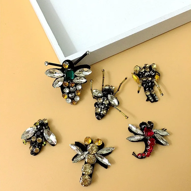 

3D ручной работы нашивки со стразами и бисером для одежды пчелы Parches для одежды пришить блесток Бисероплетение Аппликация милый патч