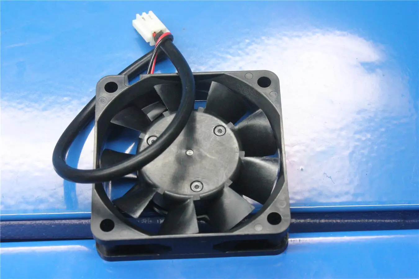 

2406kl-05w-b30 genuine new DC24V 0.08A 60 * 60 * 15mm variable frequency cooling fan