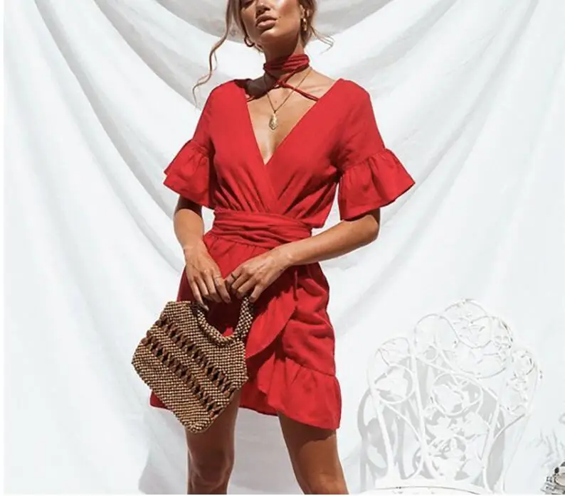 Плиссированное мини платье Необычные оберточная бумага Сарафаны с глубоким v