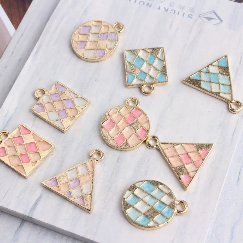 10 шт. модные эмалевые квадратные треугольные круглые шармы для браслета